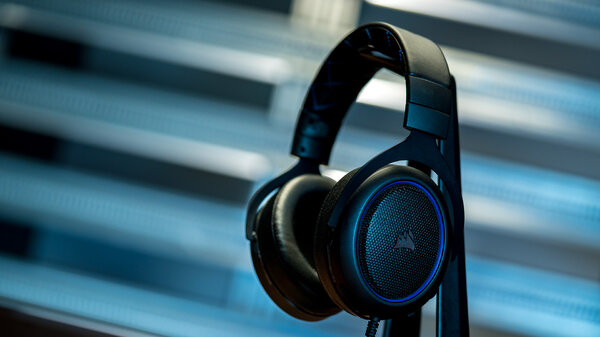 corsair-hs50-stereo-gaming-headset.thumb.jpg.c4e800996de050fde762c7c53ae29046.jpg