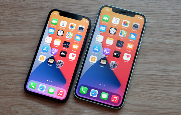 iphone-12-mini-telefoane-mobile.thumb.jpg.3fbe1961406ea228a62c3663f5c75d72.jpg