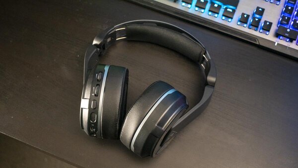 turtle-beach-elite-atlas-aero-gaming-headset.thumb.jpg.2f9bf01d6183b2bf5706e16a00dc3043.jpg